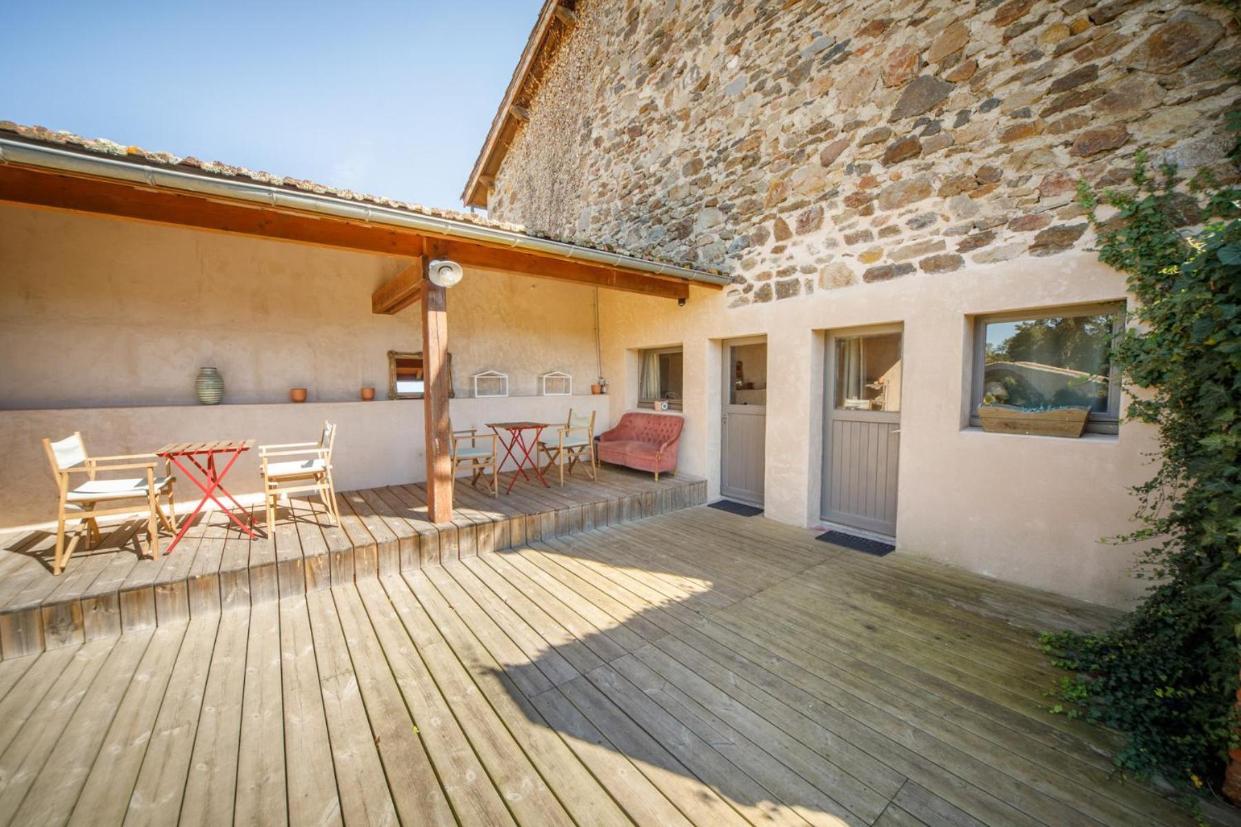Chambres Et Maisons D'Hotes Du Prieure De La Bajasse - Le 1150 Vieille-Brioude Exterior photo